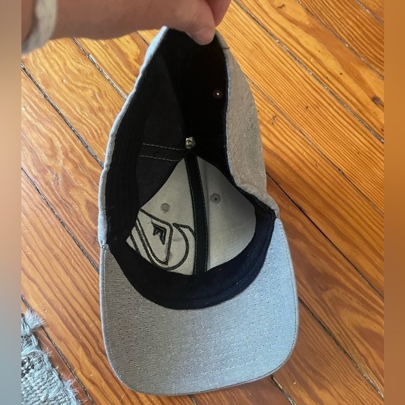 Quiksilver gray brown canvas hat - Picture 2 of 3